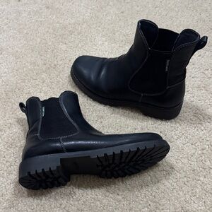 Eastland Black Chelsea Boots